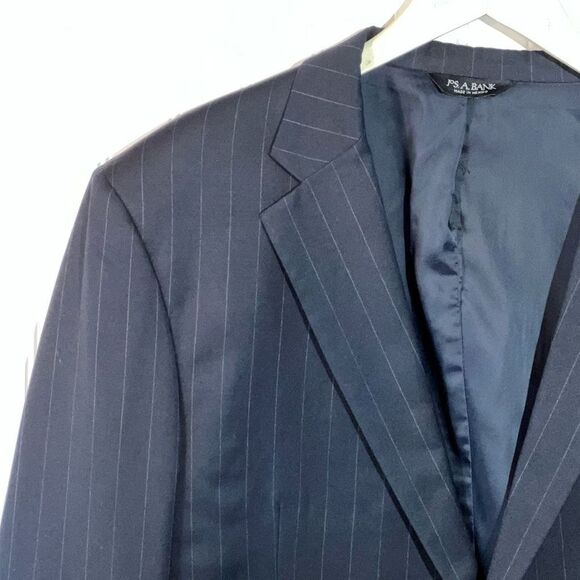 Jos A Bank 100% Wool Suit Jacket Men 44 Regular Navy Pin Striped Sport Coat - Picture 2 of 11